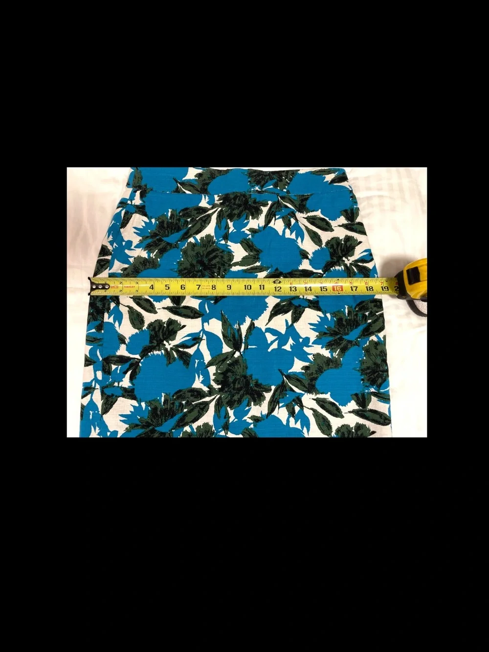 J. Crew Blue Green White Floral No 2 Pencil Skirt Lined  Size 6 Maximalist EUC
